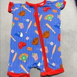 Little sleepies all-star shorty ⚾️